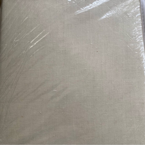 4 Linen Curtain Panels By Exclusive Fabrics Each Is 50”x84” & Beautiful Quality! - Picture 4 of 11